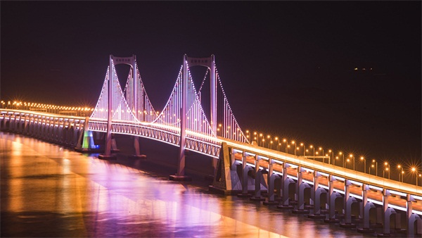 3.jpeg 橋梁夜景亮化設計應該注意什么?