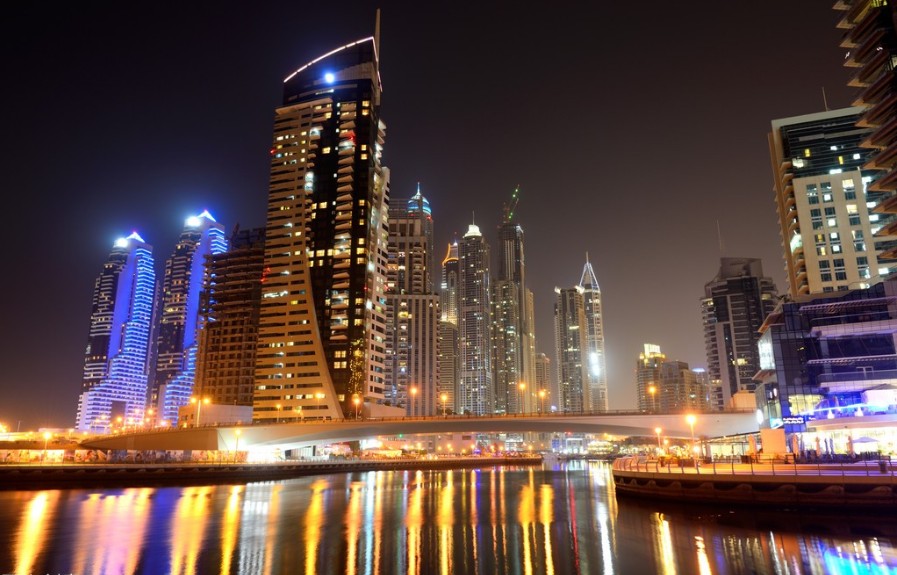 5.jpg 夜景照明設(shè)計需要秉承的理念